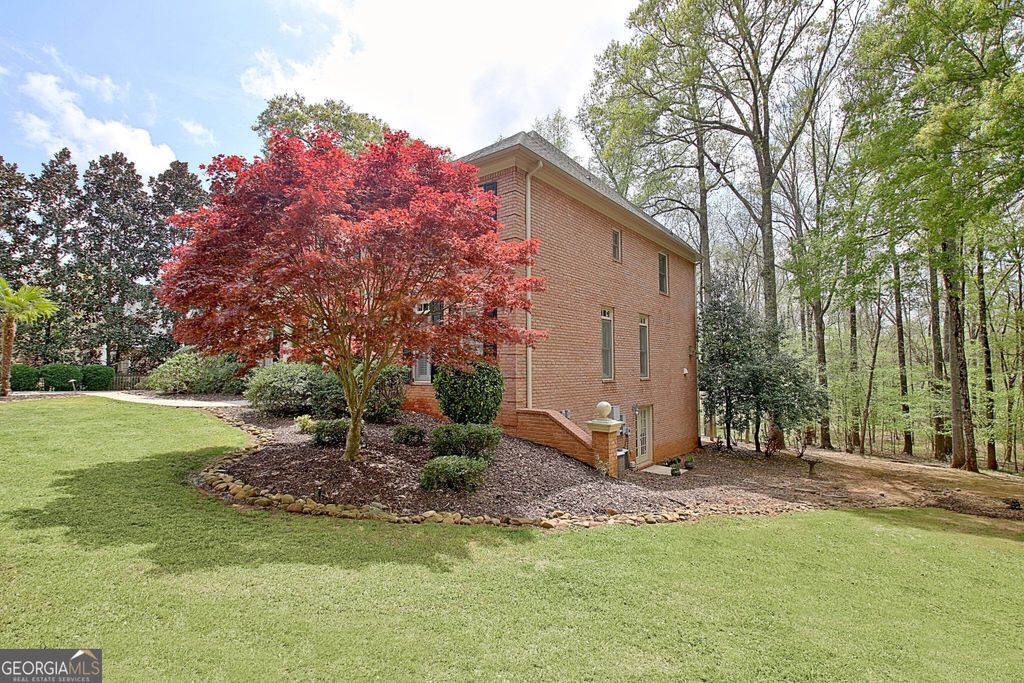 listing image 105