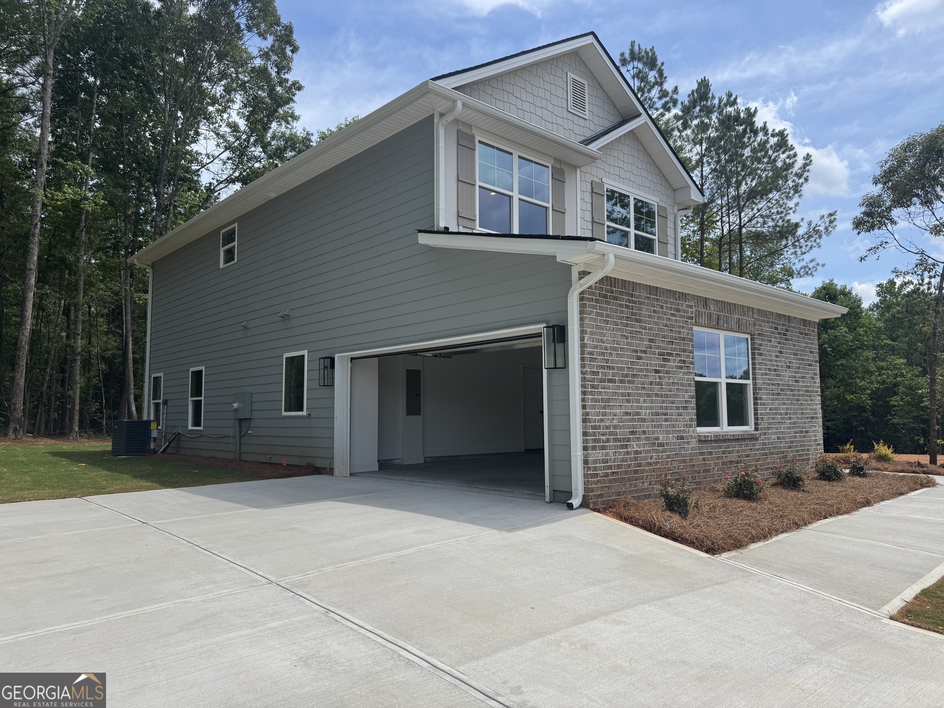 181 Blackberry CT