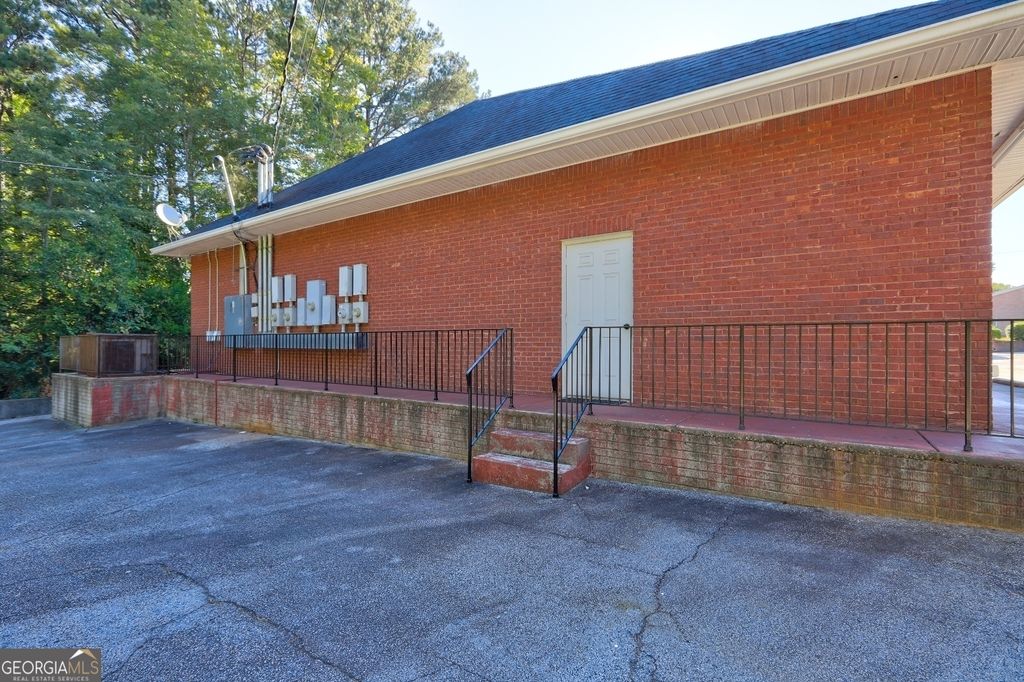 Photo of 237 Atlanta Street, Mcdonough, GA 30253 (MLS # 10667194)