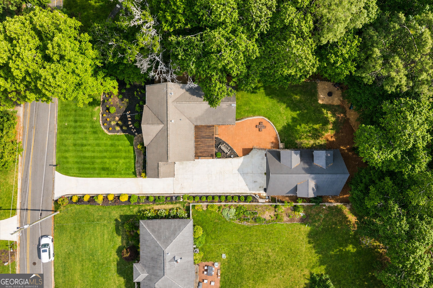 664 Etowah DR