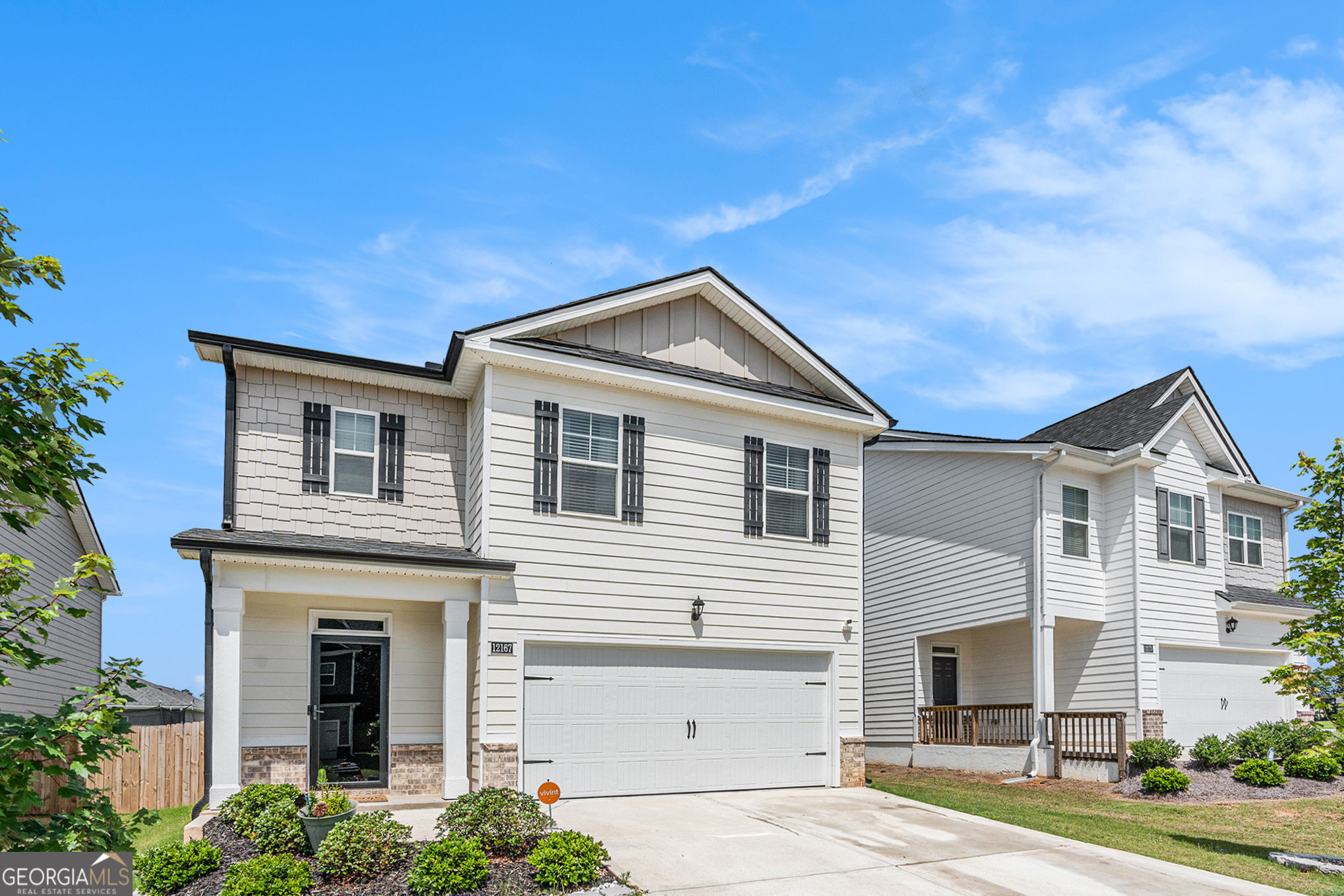 Welcome to this spacious 5-bedroom home in the Desirable Shoal Creek Community! Shoal Creek is a gated community offering a range of amenities, including a community playground, fitness center, sidewalks, and streetlights. The seller has kept this home in pristine condition. This Lovely home features a Guest Suite on the Main Level. This home offers a versatile floor plan with room for everyone. Enjoy an open-concept living area on the main floor. The heart of the home boasts granite countertops, stainless steel appliances, and sleek cabinetry. The spacious island is perfect for meal prep or casual dining. Escape to your private oasis, featuring a spa-like bath with a separate shower and soaking tub, dual vanities, and a large walk-in closet. At the end of the day, you can retreat to a quiet FENCED backyard with a spacious patio. PLEASE PLAN TO ATTEND THE OPEN HOUSE ON SUNDAY, JUNE 29TH FROM 12NOON TO 3 PM.