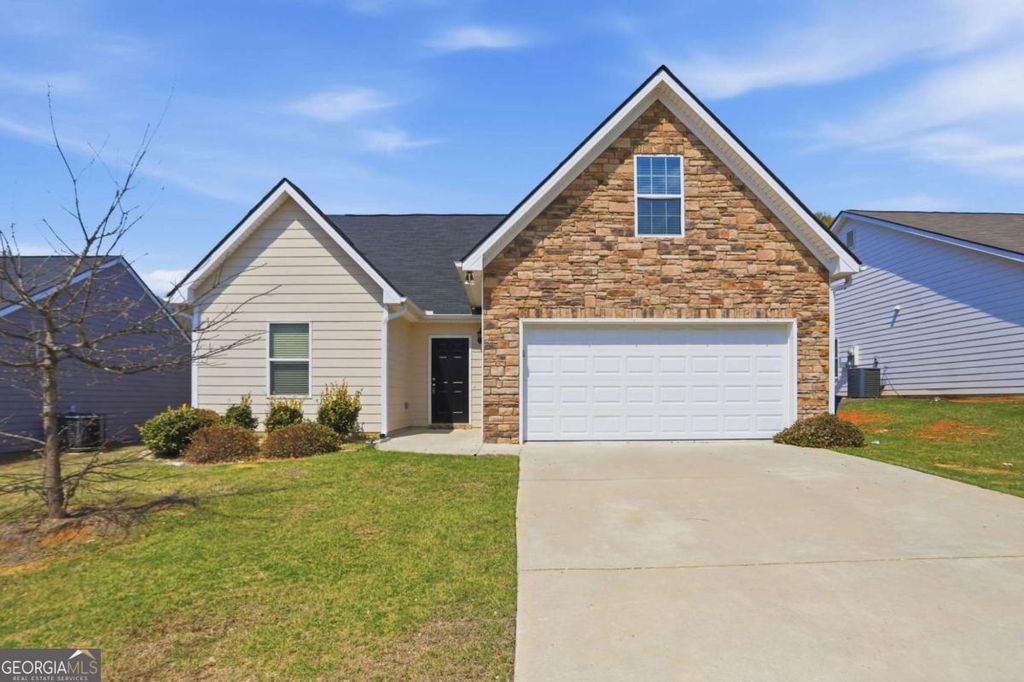 Photo of 133 W Lexington Avenue, Griffin, GA 30223 (MLS # 10719078)