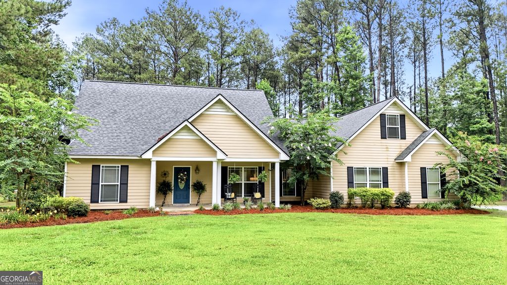 Photo of 8740 Coffee Road, Hahira, GA 31632 (MLS # 10792022)