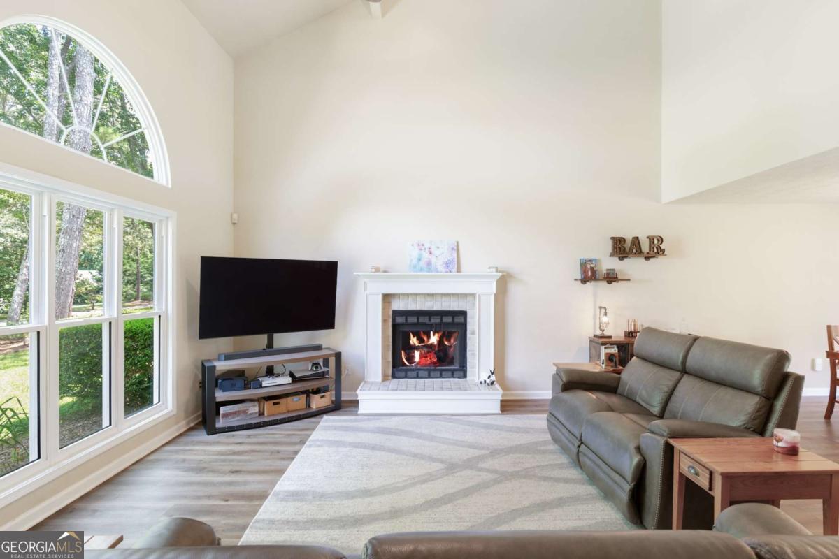 11390 Ridge Hill DR