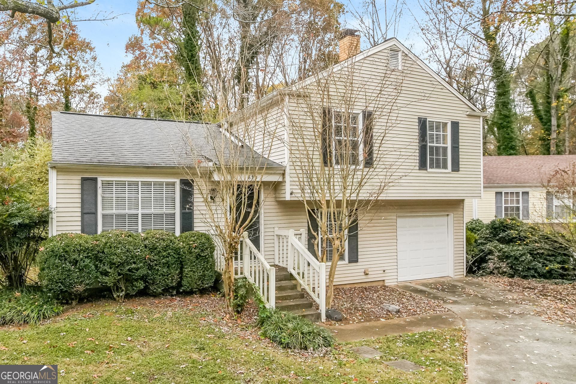 HIGHLAND TRACE - Residential Lease