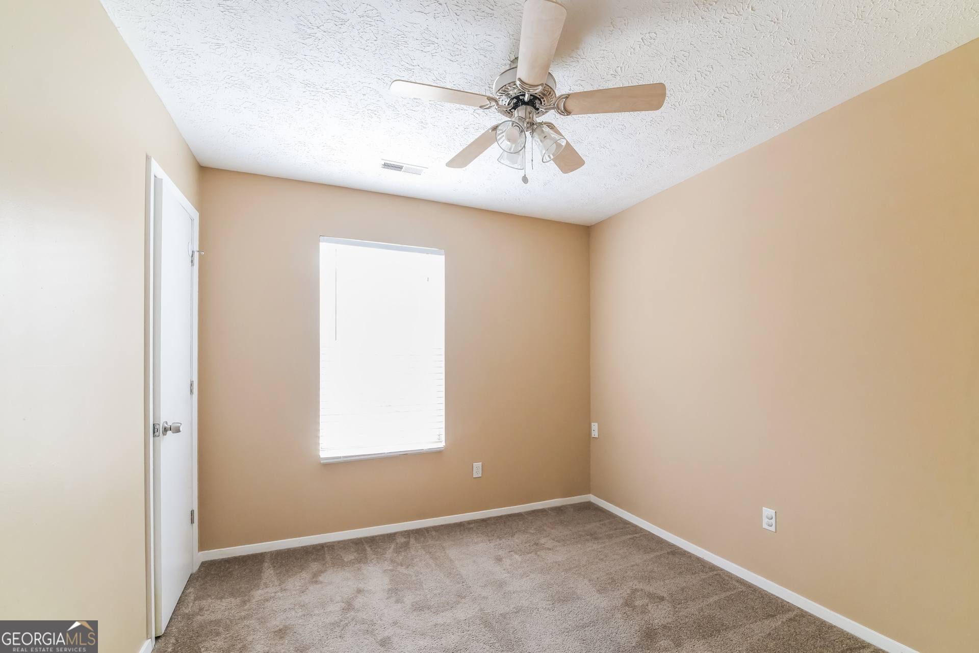 HIGHLAND TRACE - Residential Lease