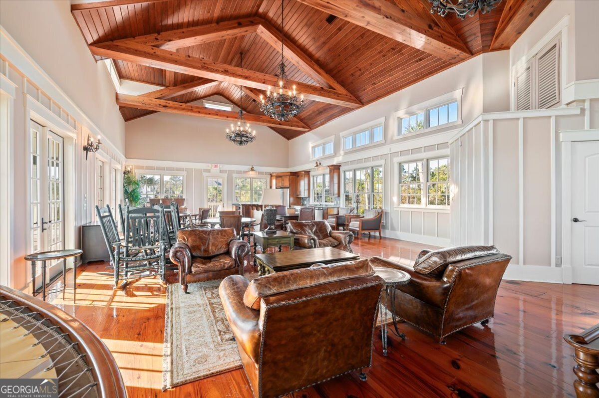 64 Pearl Ct
