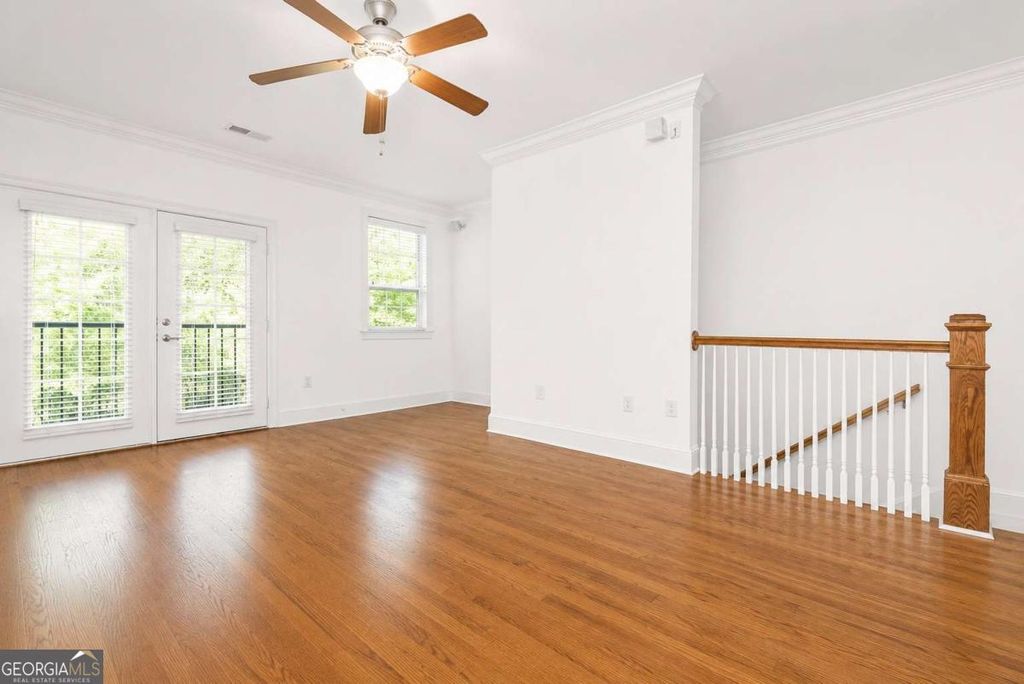 Photo of 5490 NE Glenridge Park #5490, Atlanta, GA 30342 (MLS # 10774872)