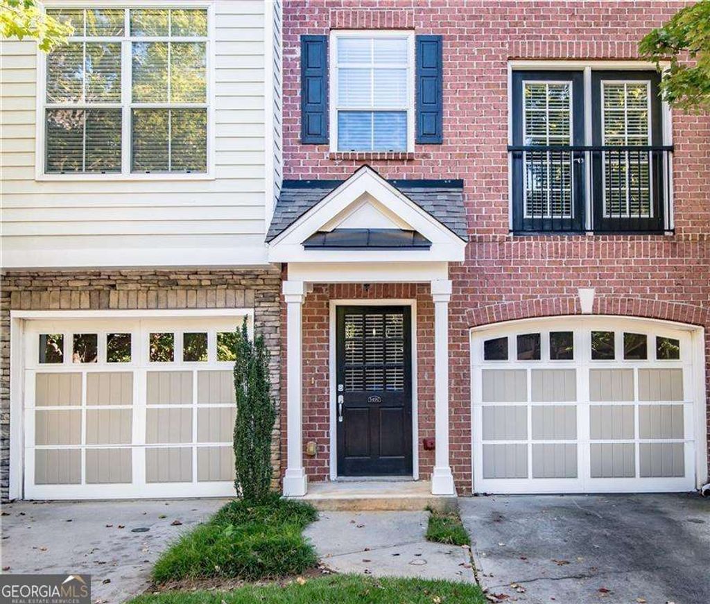 Photo of 5490 NE Glenridge Park #5490, Atlanta, GA 30342 (MLS # 10774872)
