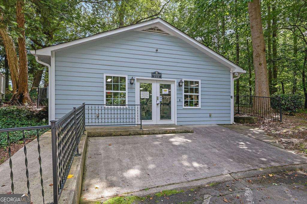 The Willows By The River - Residential