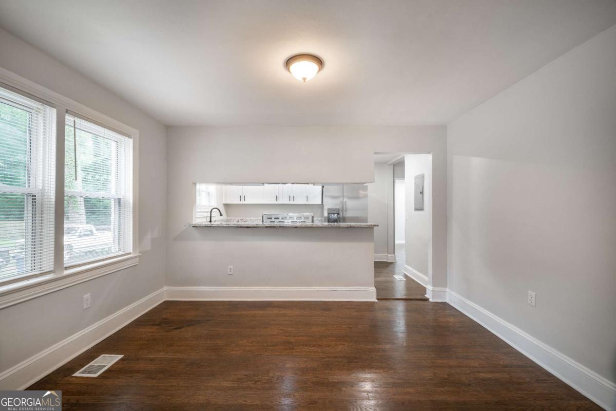 2137 Delowe DR