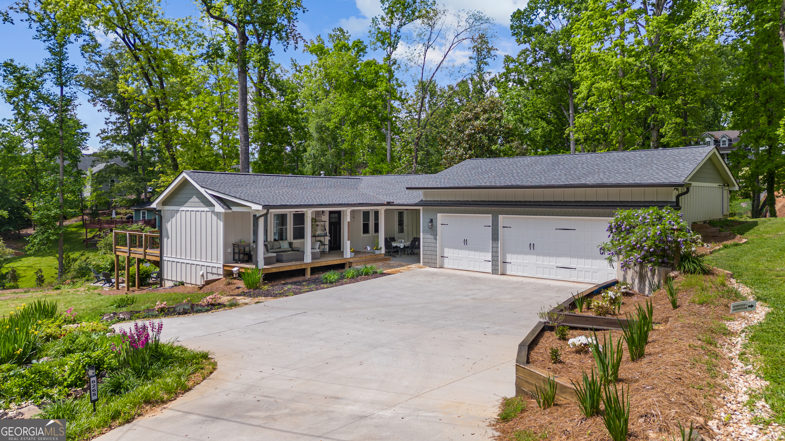 6265 Reives RD