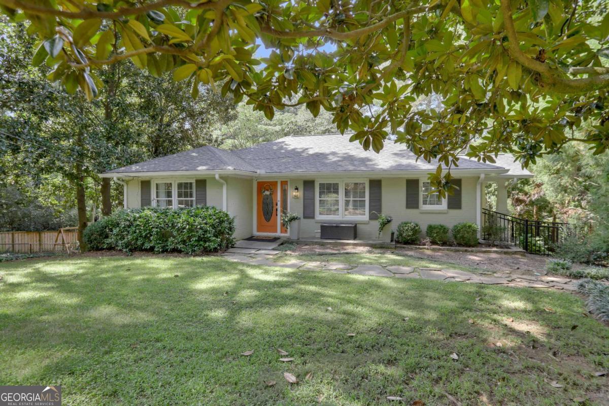 3902 Peachtree Dunwoody RD NE