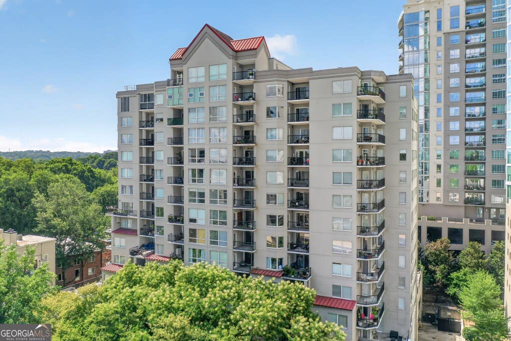 Photo of 275 13th Street NE #1008, Atlanta, GA 30309 (MLS # 10811053)