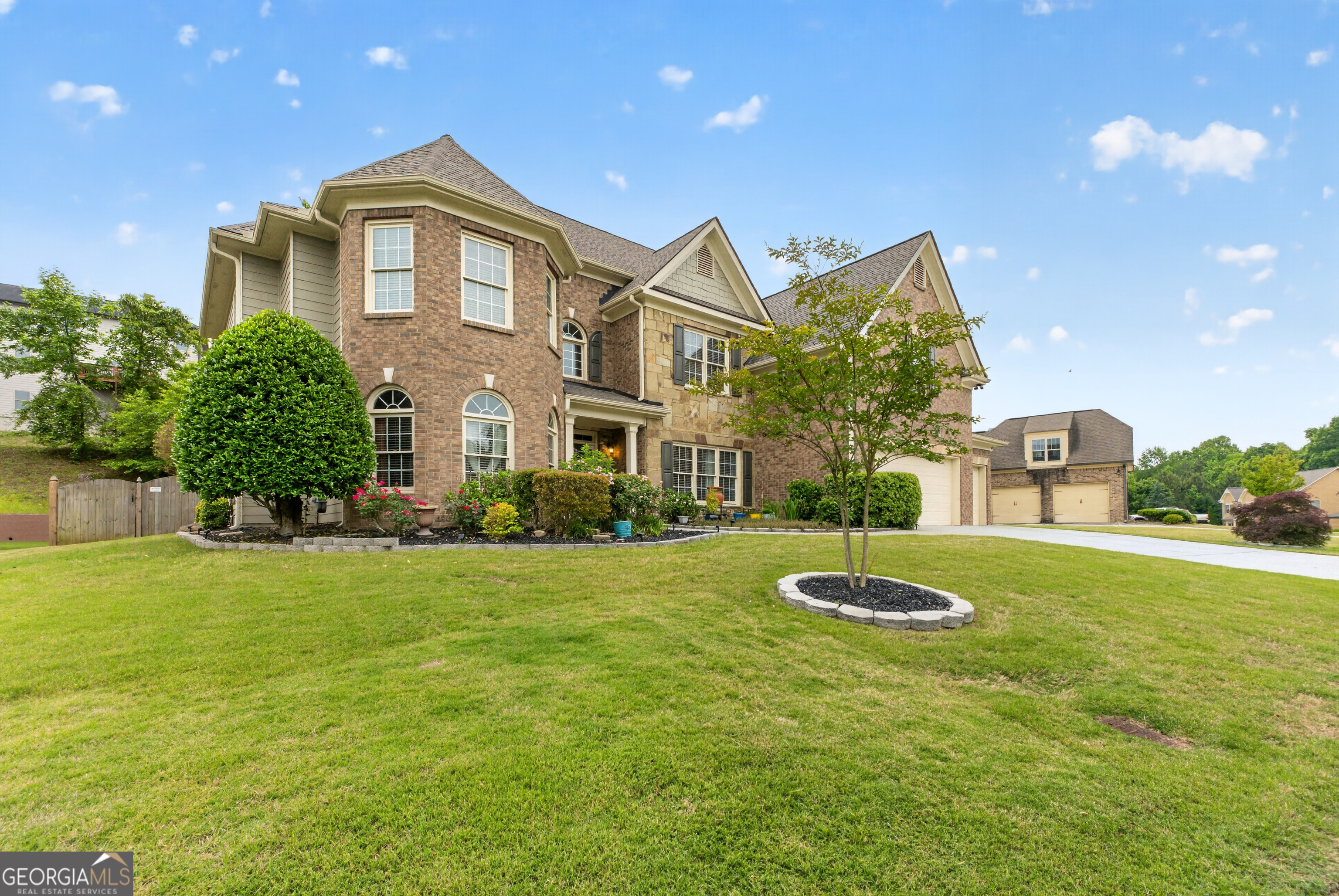 1758 Great Shoals CIR