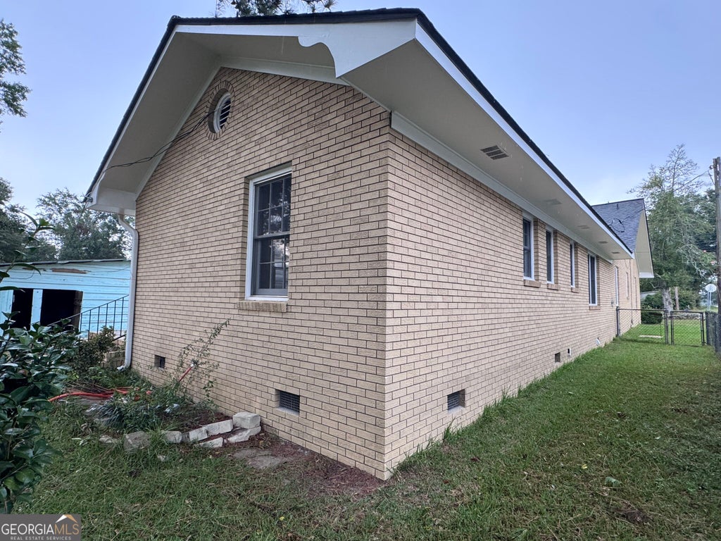 Photo of 2401 W Elm Street, Wrightsville, GA 31096 (MLS # 10850648)