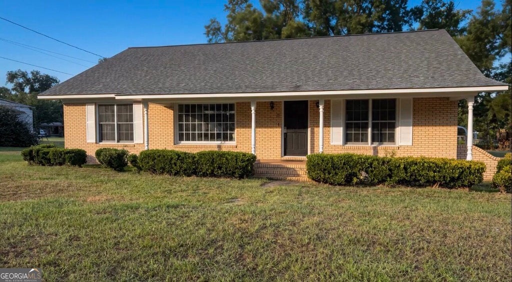 Photo of 2401 W Elm Street, Wrightsville, GA 31096 (MLS # 10850648)