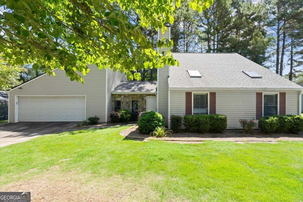 Photo of 2272 Macby Drive, Marietta, GA 30066 (MLS # 10827080)