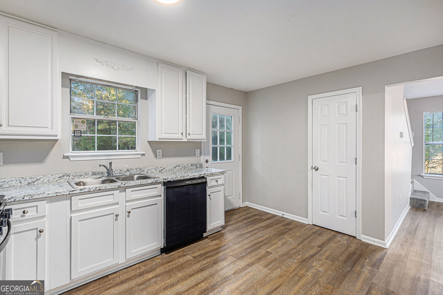 COUNTRY WALK -M154 - Residential