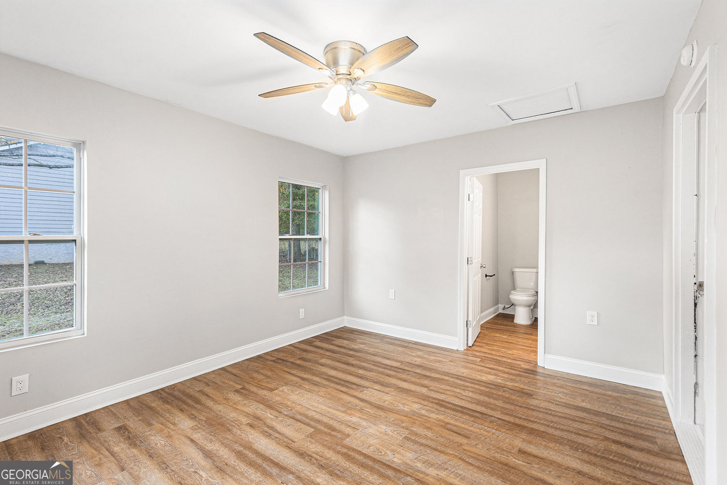 COUNTRY WALK -M154 - Residential