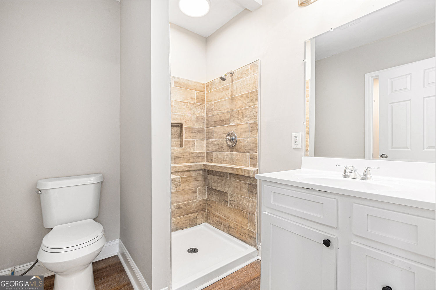 COUNTRY WALK -M154 - Residential