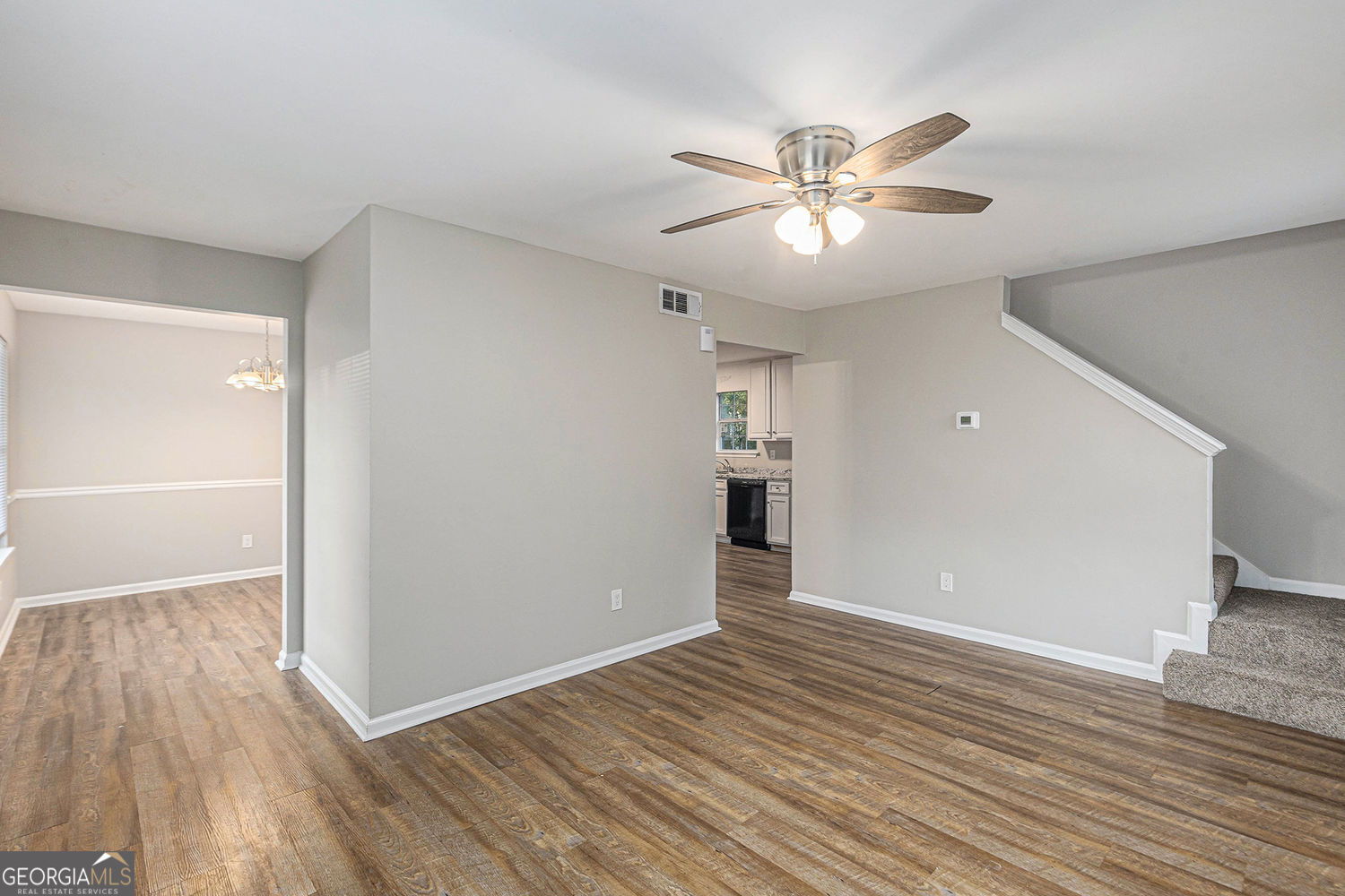 COUNTRY WALK -M154 - Residential