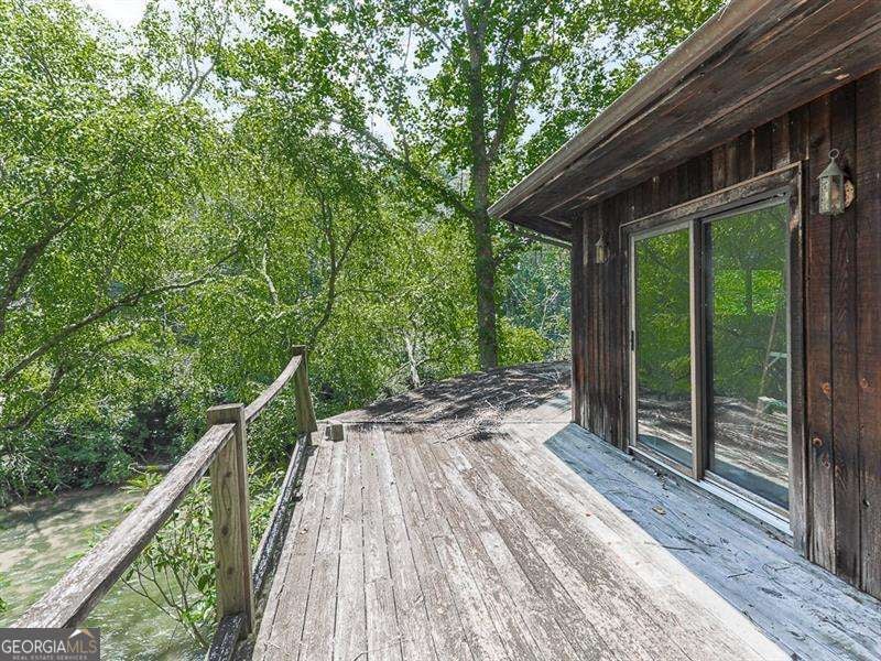 80 Riverbend CIR