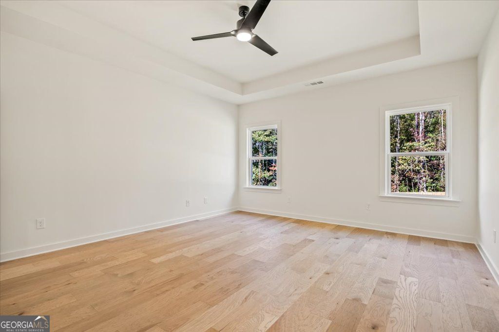 Gainesville, Georgia 30506, United States, 5 Bedrooms Bedrooms, ,5 BathroomsBathrooms,Residential,Active,222641