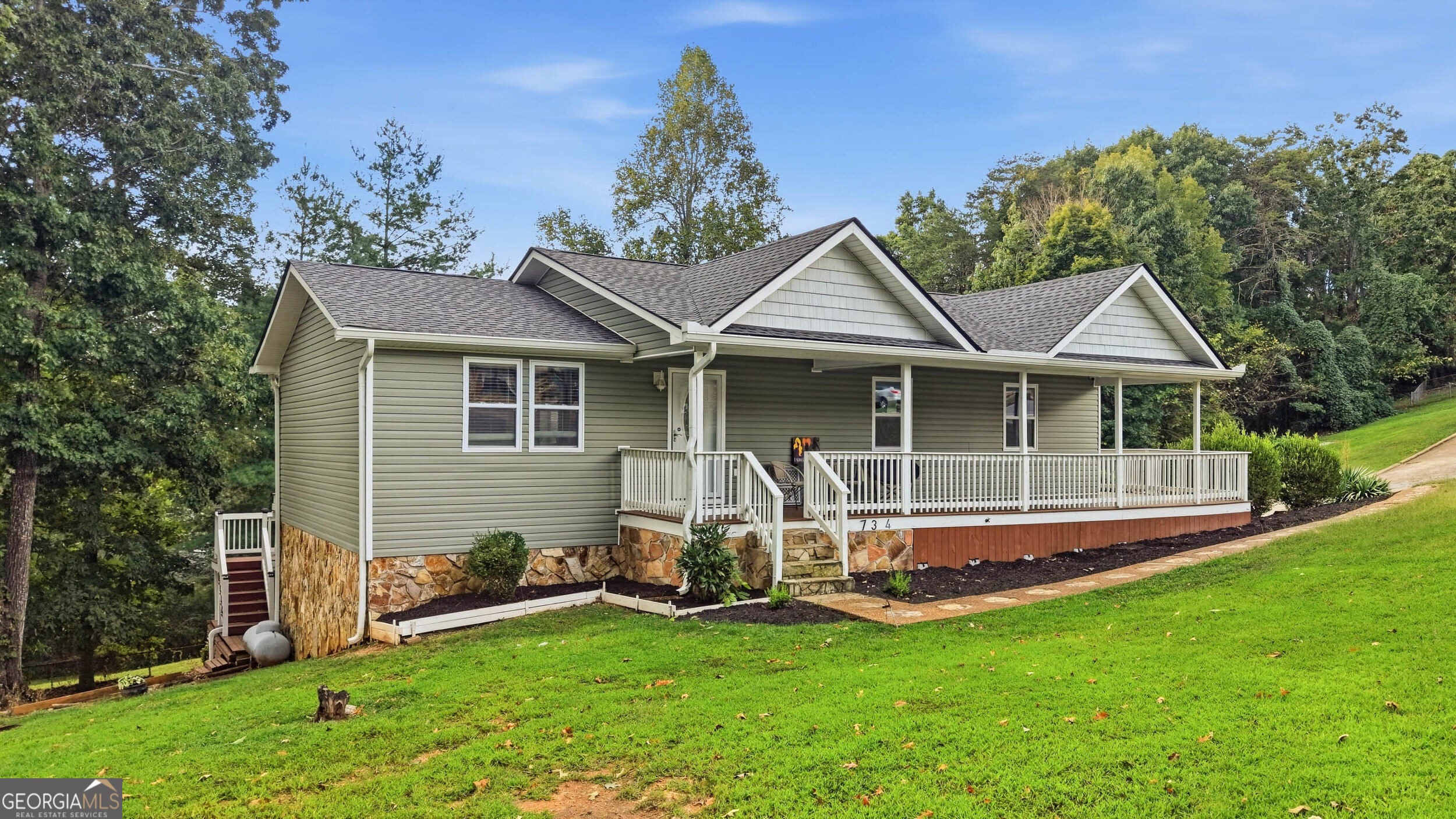 734 Crestridge Drive