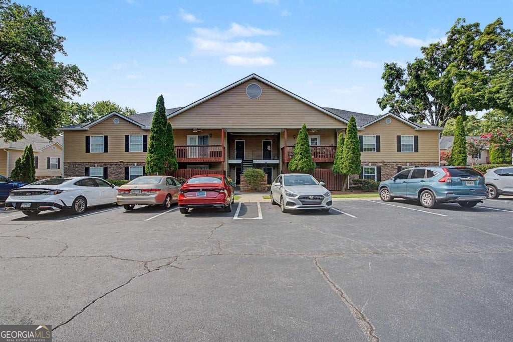 Photo of 706 Brighton Point, Sandy Springs, GA 30328 (MLS # 10809398)