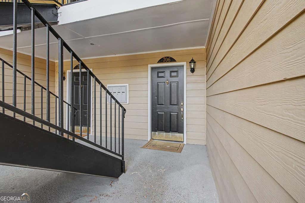 Photo of 706 Brighton Point, Sandy Springs, GA 30328 (MLS # 10809398)