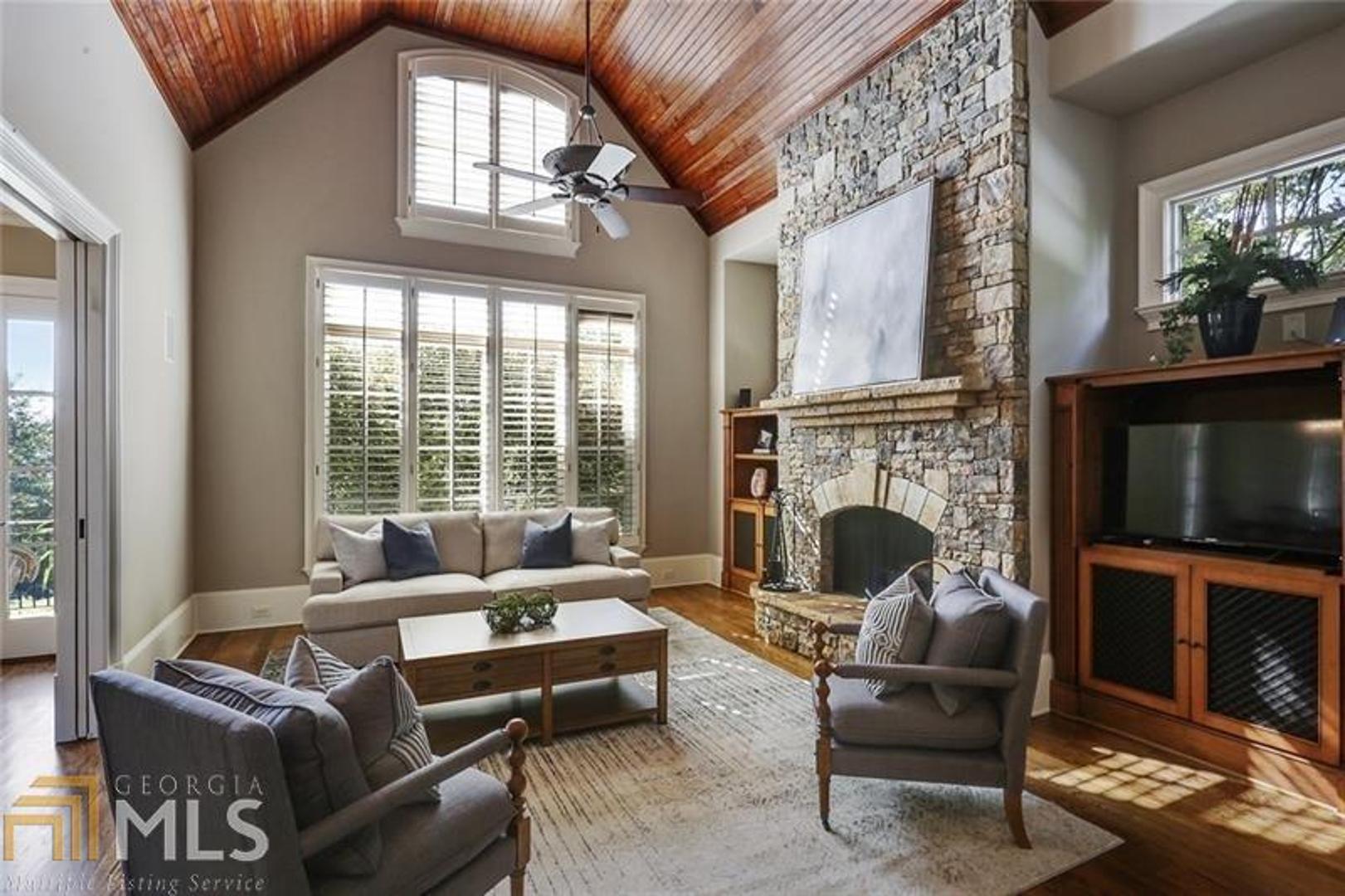 Rivercliff - Residential