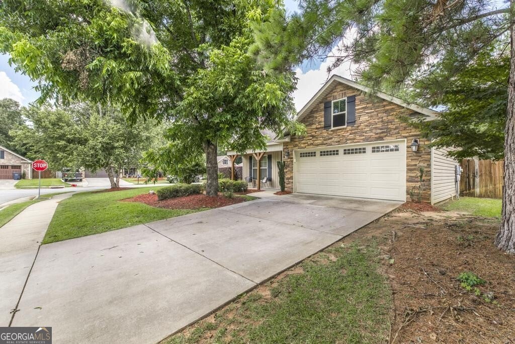 Photo of 804 Amherst Street, Kathleen, GA 31047 (MLS # 10802913)