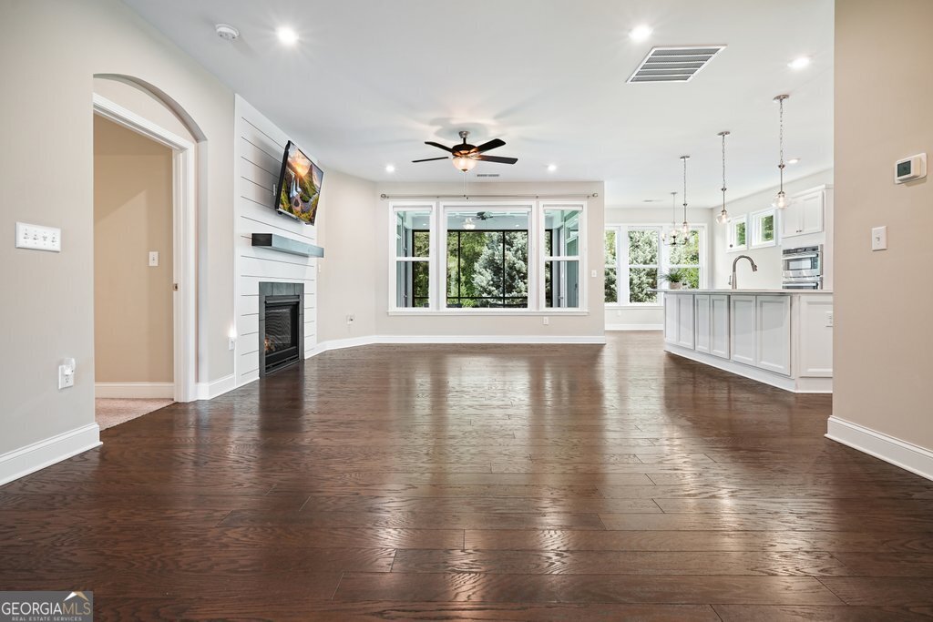 209 Aspen WAY