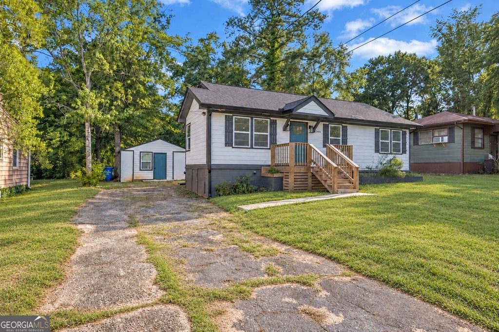 Photo of 2484 Calvin Avenue, East Point, GA 30344 (MLS # 10849940)