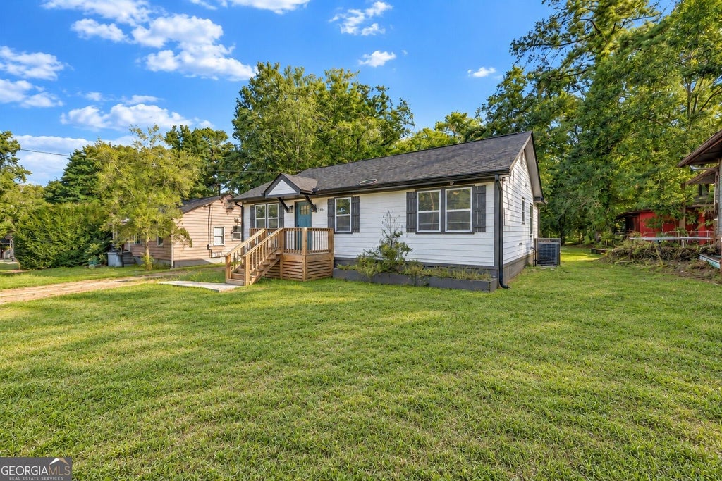 Photo of 2484 Calvin Avenue, East Point, GA 30344 (MLS # 10849940)