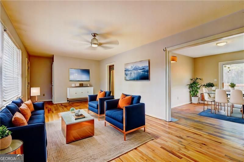 32 Hillcrest Drive Southeast DR SE