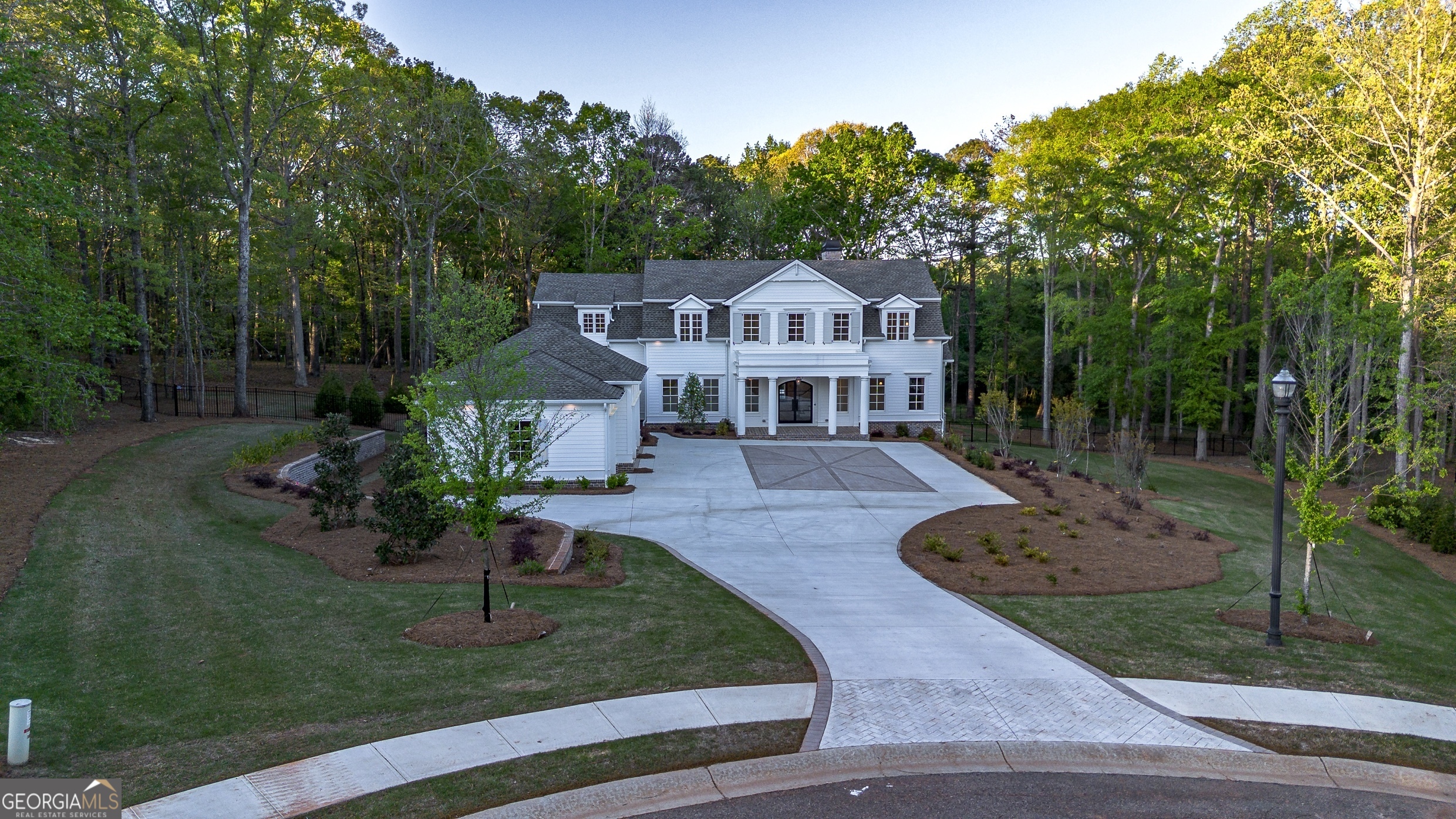 602 St Ives WALK