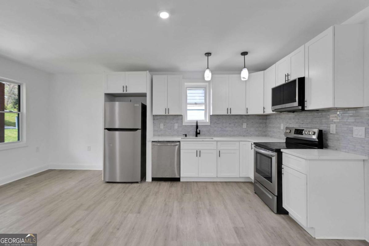 1318 Graymont DR SW