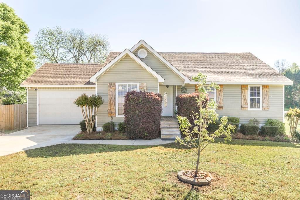 Photo of 111 Ashford Park, Bonaire, GA 31005 (MLS # 10731416)