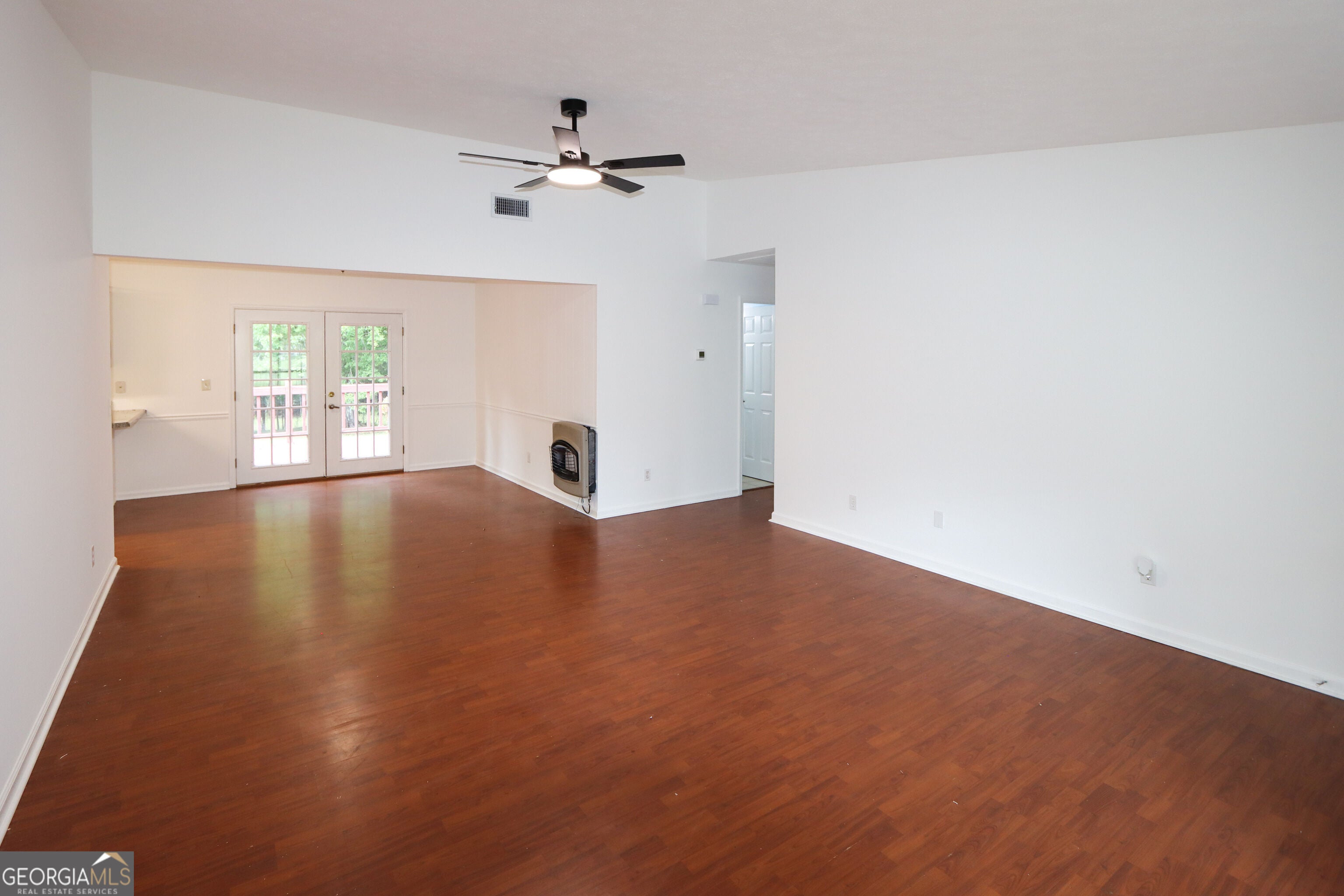 28 Frances DR NW