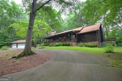 496 Carlouetta RD SW Mableton GA 30126