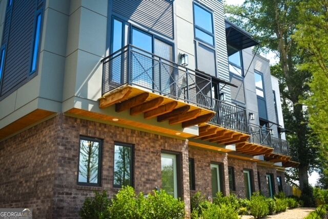 Photo of 2199 Lenox Rd NE #17, Atlanta, GA 30324 (MLS # 10880136)