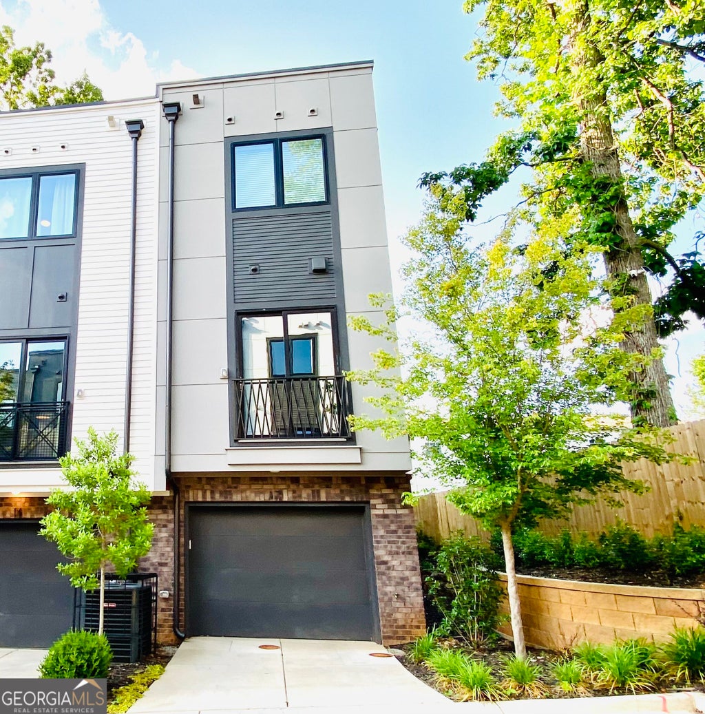 Photo of 2199 Lenox Rd NE #17, Atlanta, GA 30324 (MLS # 10880136)