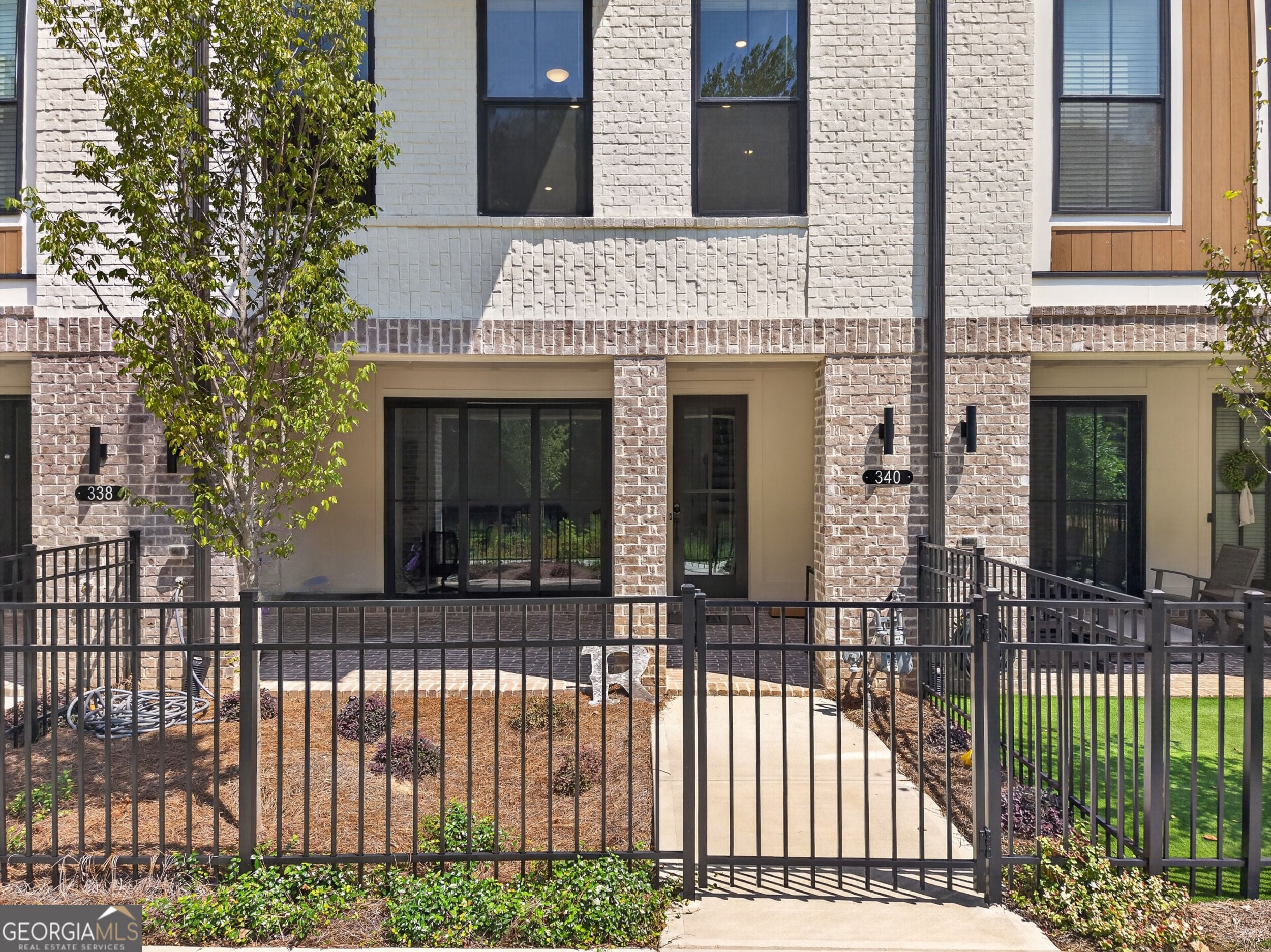 340 Olmstead WAY
