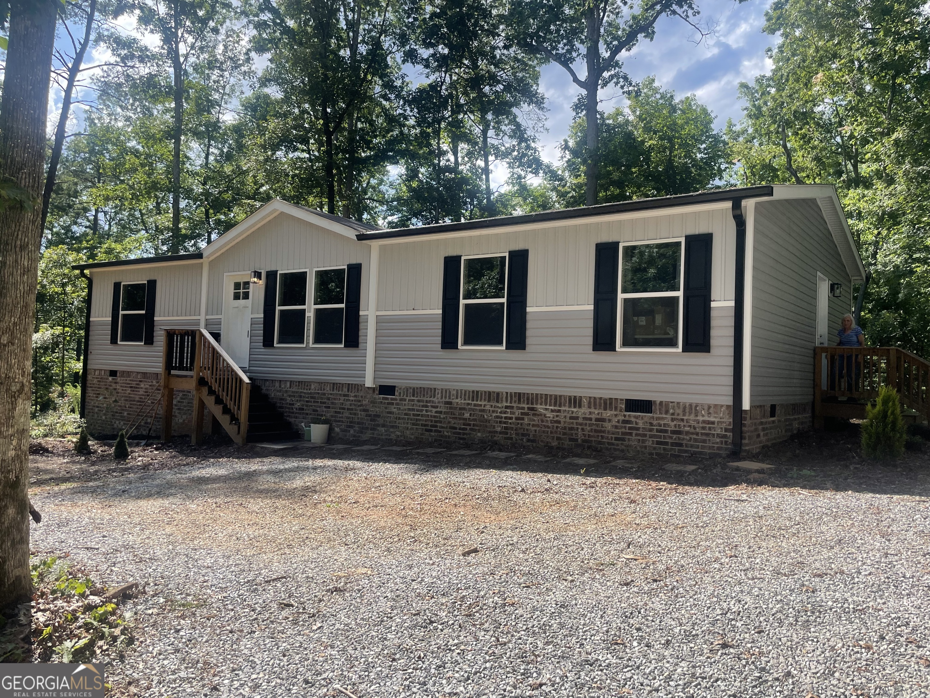 639 Old Ridge RD