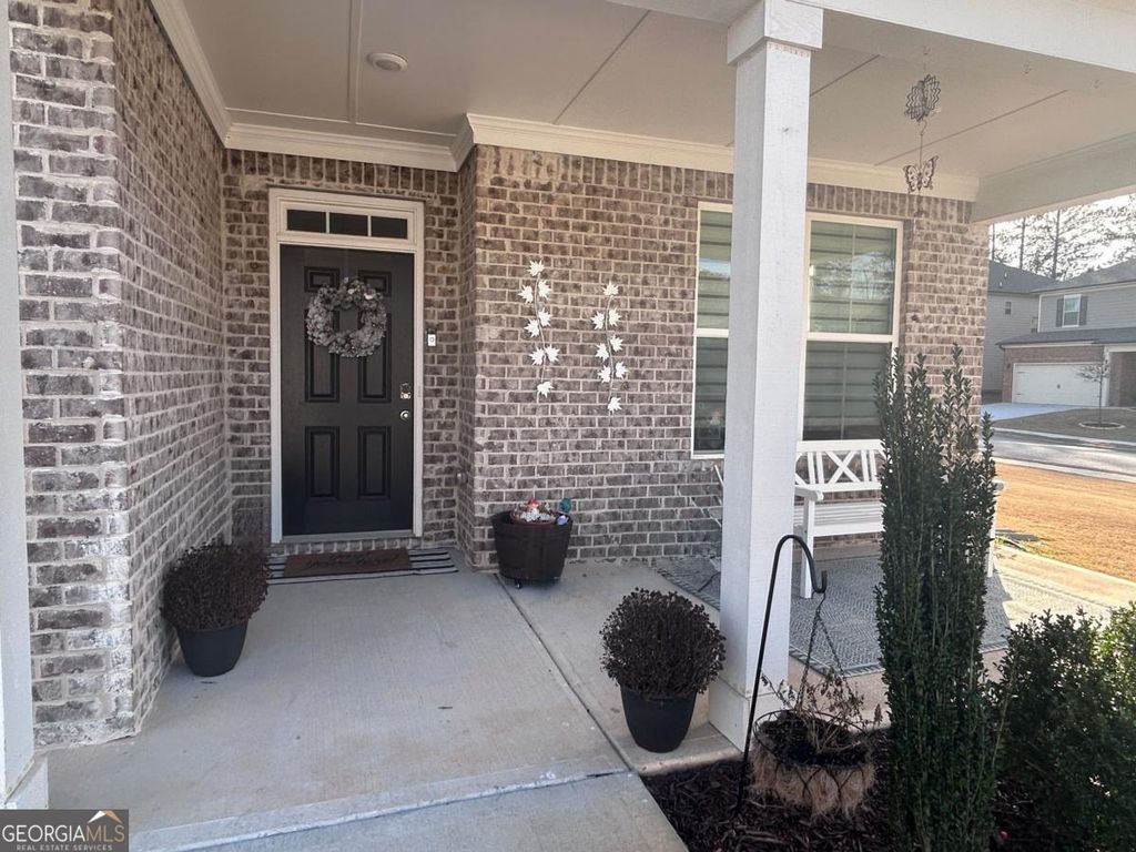 Photo of 706 Lanarck Way, Peachtree City, GA 30269 (MLS # 10722145)