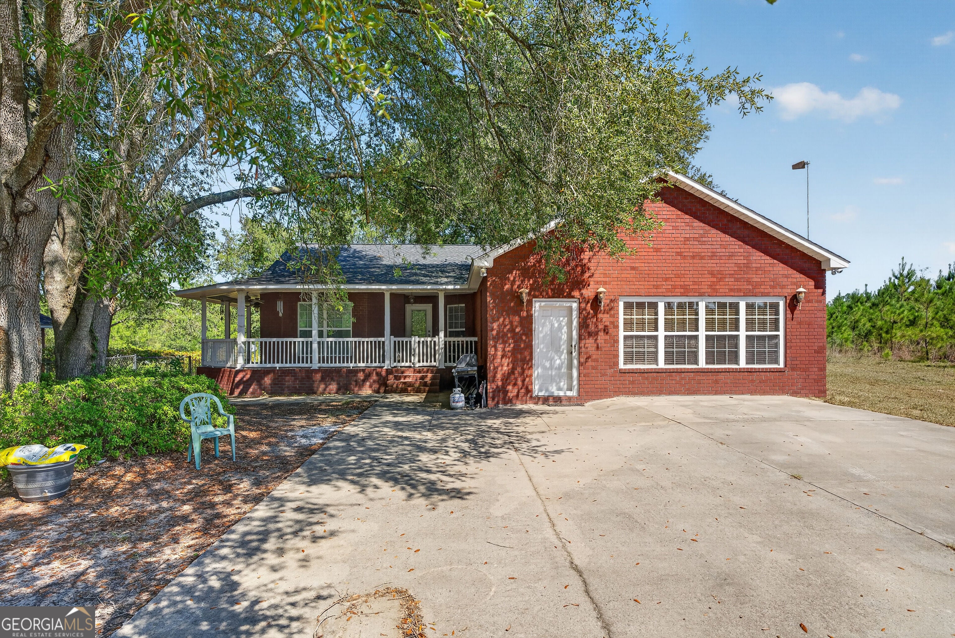 3999 Oscar Tippins RD