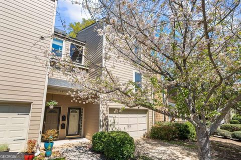 Photo of 1127 Riverbend Club Drive SE, Atlanta, GA 30339 (MLS # 10640387)