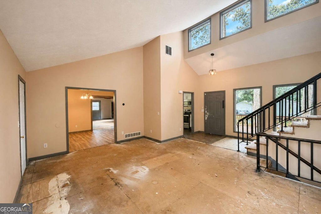 Photo of 6742 Oakland Drive, Douglasville, GA 30135 (MLS # 10804919)